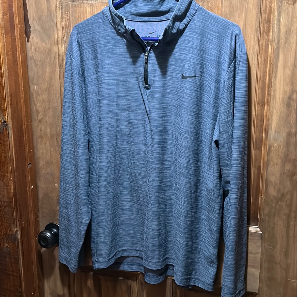 Men’s Nike Pro dry fit 1/4 zip shirt